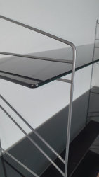 Glasregal mit Metallseitenwangen | Sicherheitsglas 80cm | Milchglas